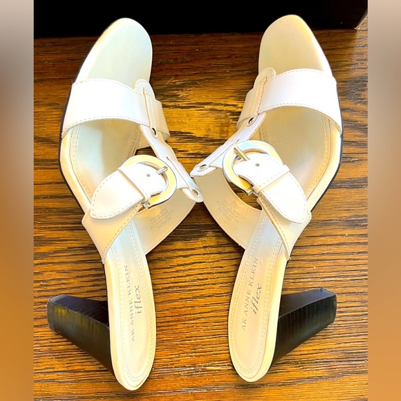 Anne Klein Alfani white heeled flex sandals WITH BOX Size 7M - Picture 2 of 11